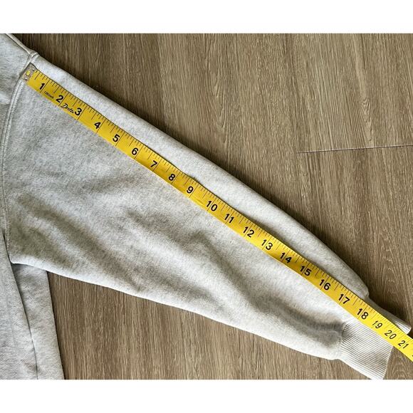 Nike Light Grey Cropped Hoodie XS – High Low Hem, Small Swoosh Logo - Picture 6 of 7